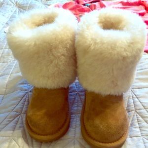 Kids Uggs size 12